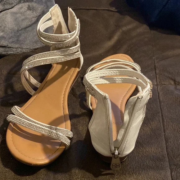 Worn once, very comfy just not my style - Picture 2 of 2